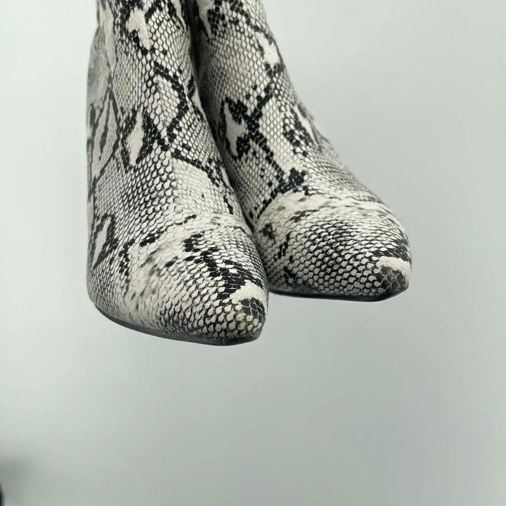 Women’s Black White Snakeprint Embossed Faux Leather Block Heel Ankle Boots 8.5